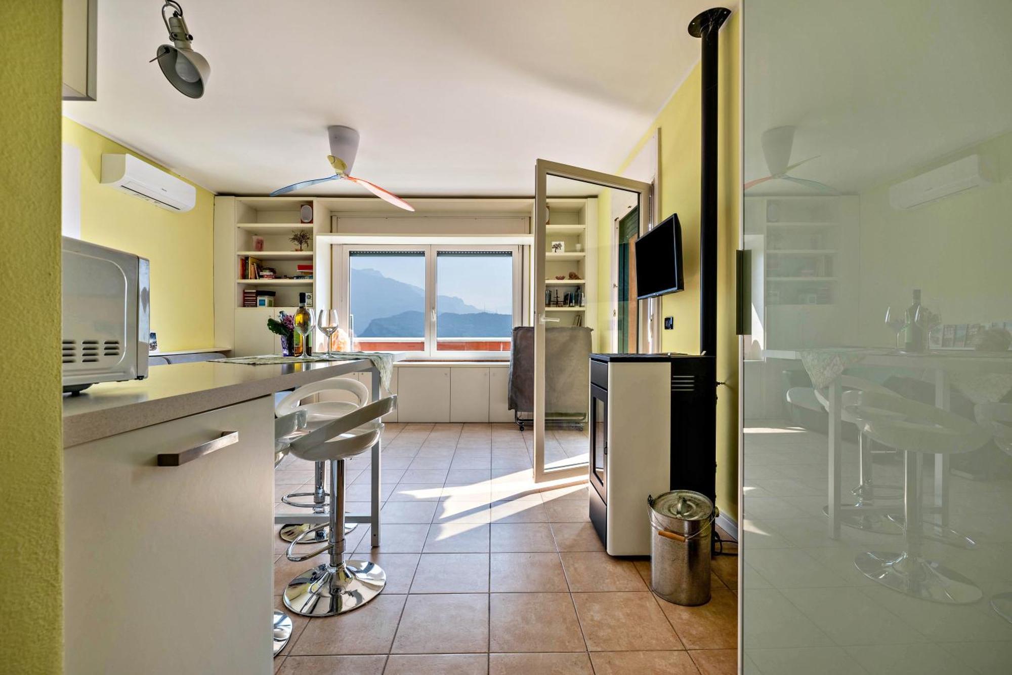 Casa Sara With Swimming Pool Appartement Riva del Garda Buitenkant foto
