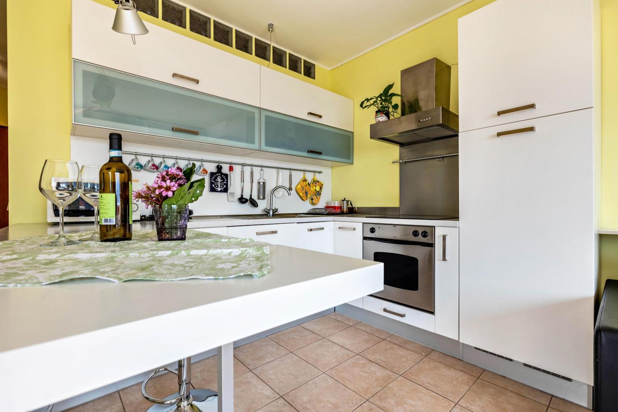 Casa Sara With Swimming Pool Appartement Riva del Garda Buitenkant foto